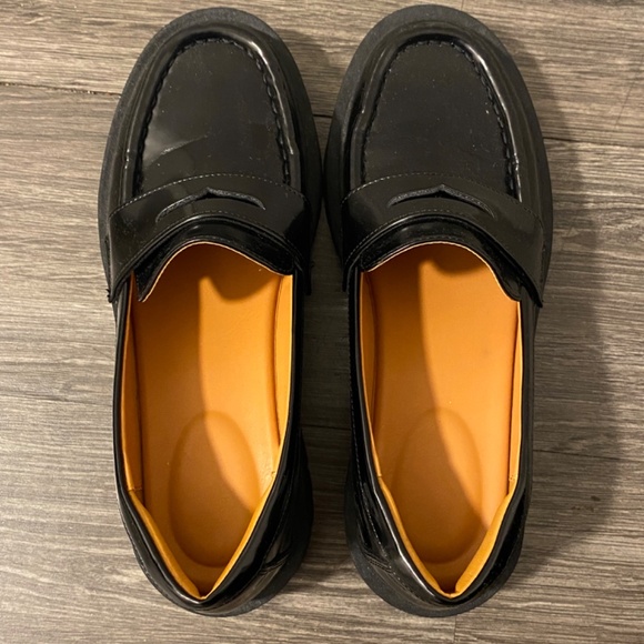 Uniqlo Loafers - Picture 3 of 4